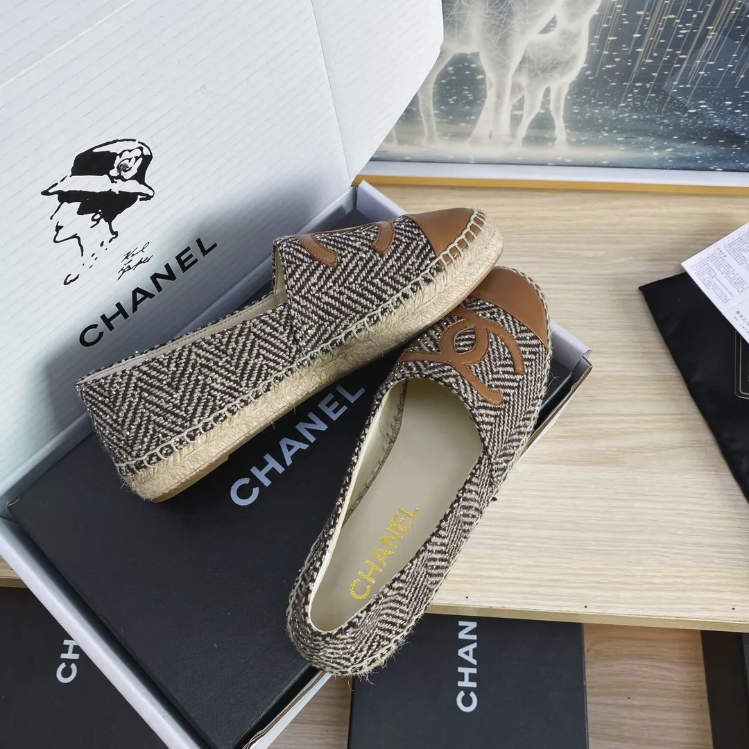 👟👟Ex-factory price 420👟👟 🌈🌈Chanel Chanel✈️2023s spring and summer new fisherman shoes😍😍Taikoo Hui purchased three pairs of original versions for development🐂🐂🤩Original versions are shipped one to one❗️❗️Code number: 34-42 (34 41 42 customized)